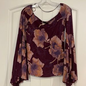 Women’s We The Free Long Sleeve Top - Size Small - EUC - Flowy sleeve
